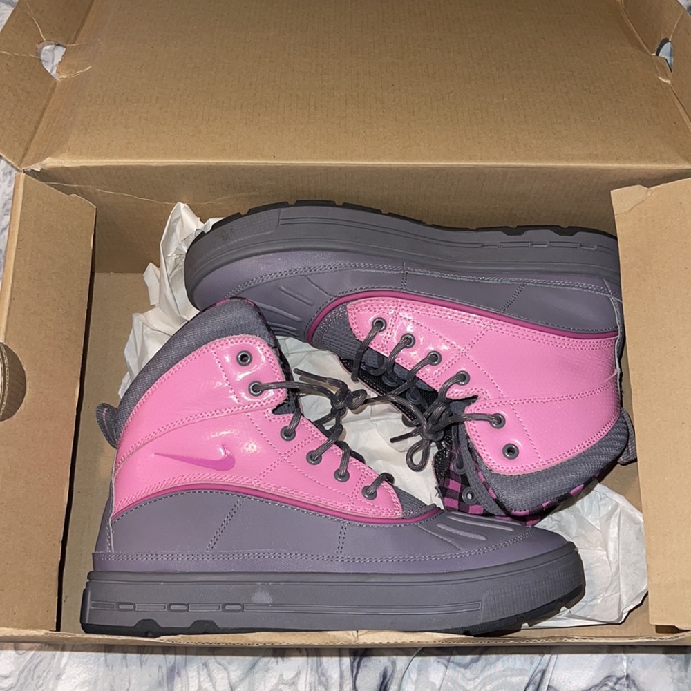 Nike Boots